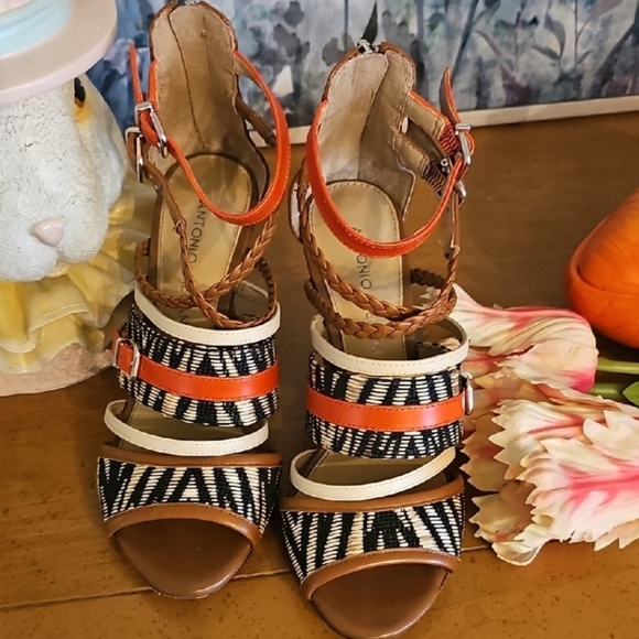 Antonio Melani Orange and Black Strappy High Heel Sandals Shoes - Picture 10 of 11